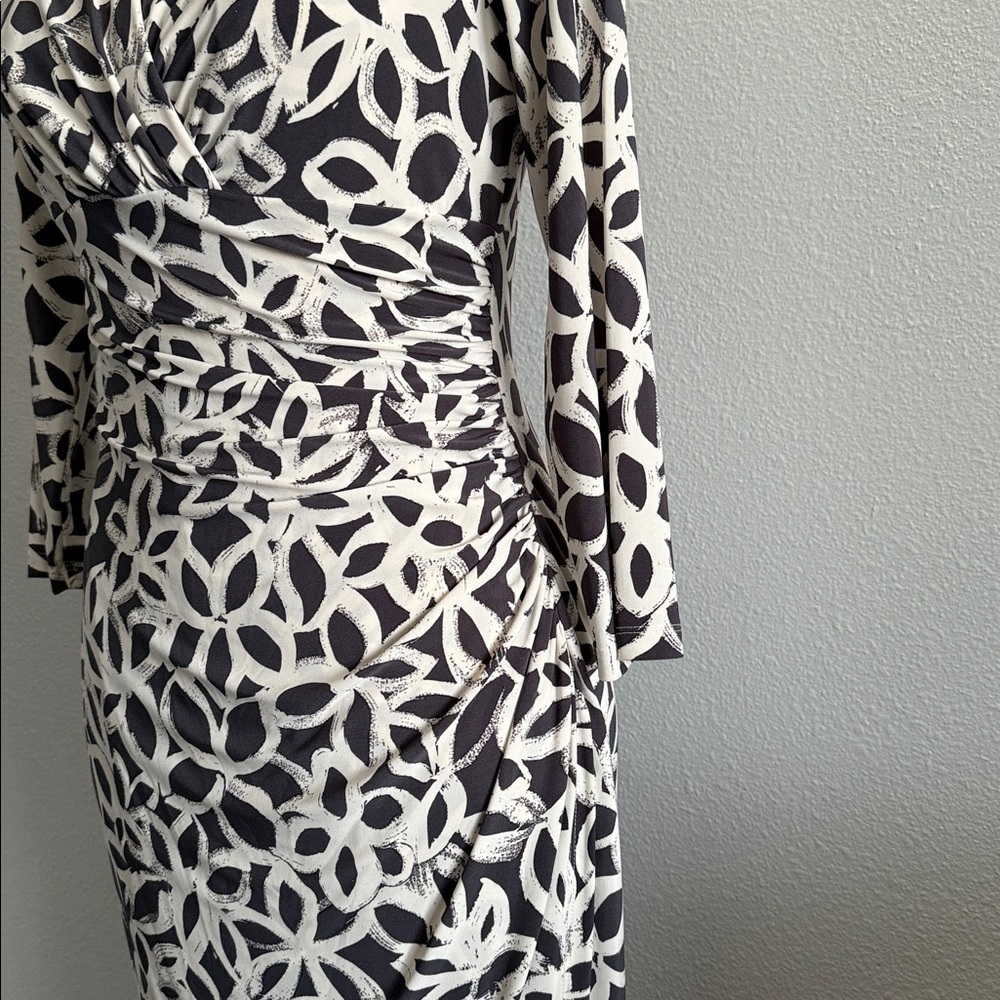 Lauren Ralph Lauren Black & White Ruched Wrap Dress Size 4 - Picture 5 of 8